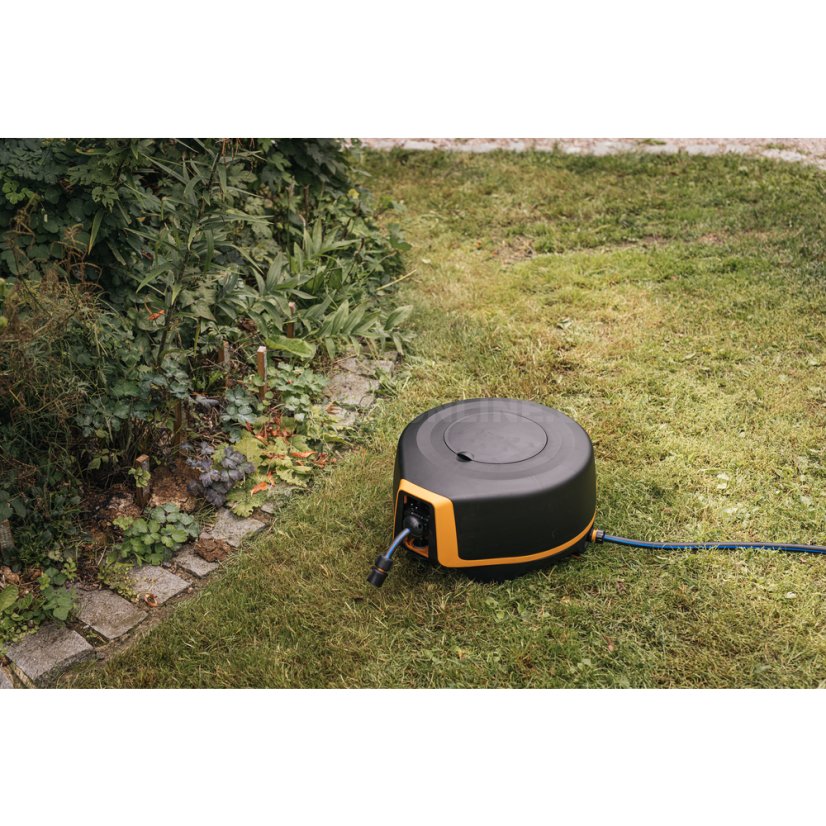 Automatický zavlažovací buben Fiskars XL s hadicí 1/2" dosah 25 m