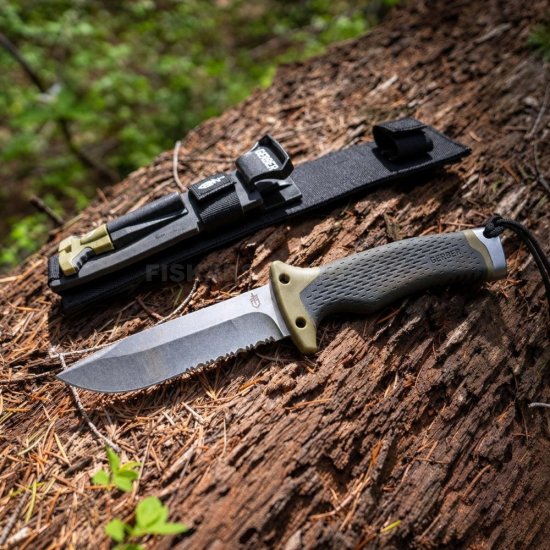 Nůž s křesadlem a pouzdrem Gerber Ultimate Survival