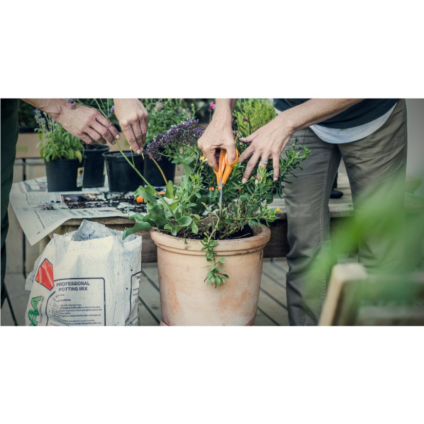 Univerzální zahradní nůžky Fiskars 18cm