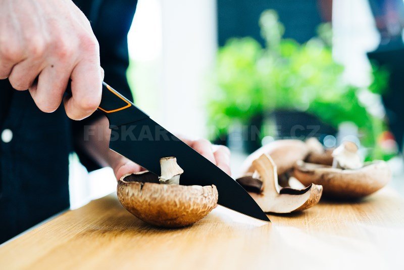 Kuchařský nůž Fiskars Edge malý