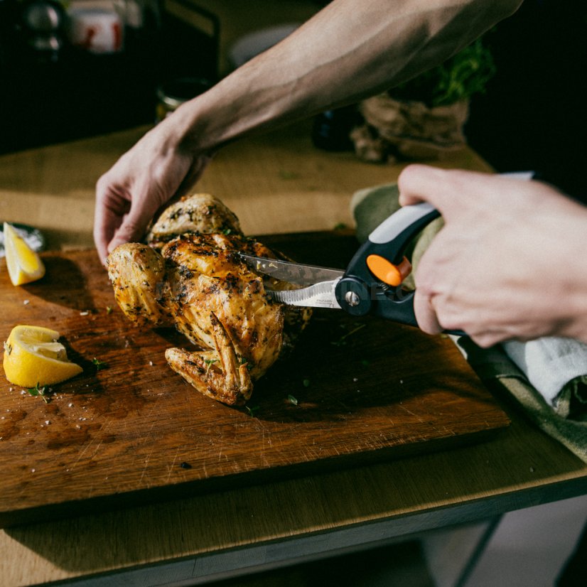 Kuchařské nůžky Fiskars Functional Form™