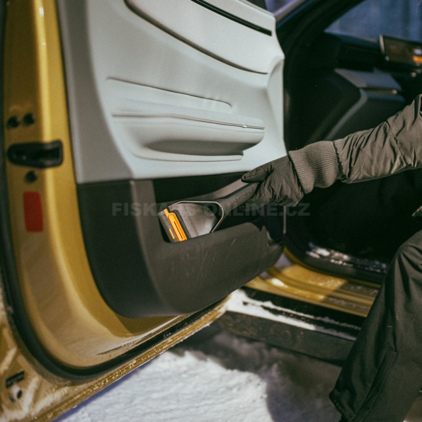 Škrabka na led do auta Fiskars Solid