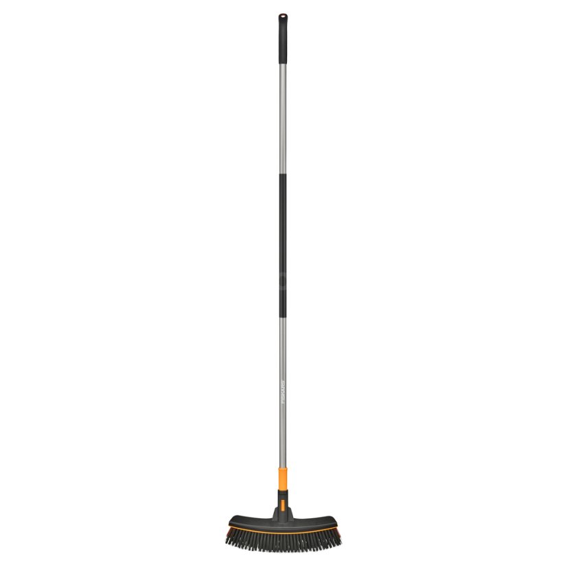 Koště s násadou Fiskars Ergonomic