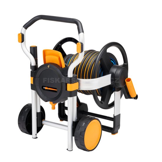 Zavlažovací bubon Fiskars Waterwheel XL manuálny s kolieskami