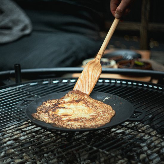 Dřevěná lopatka na grilování Fiskars Norden