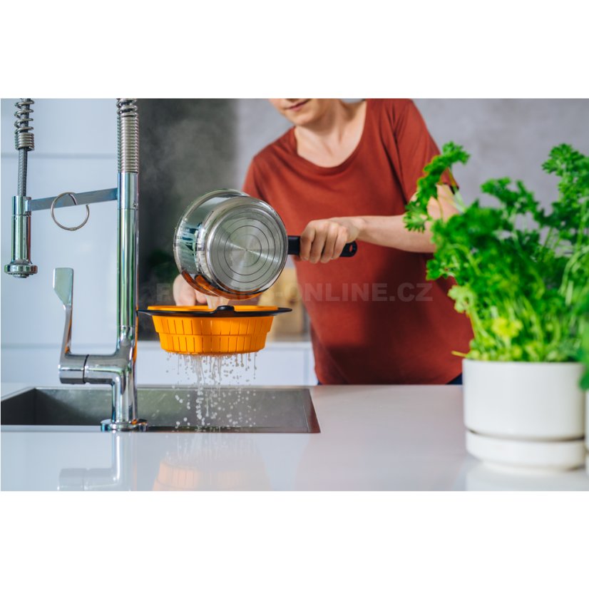 Rendlík Fiskars Functional Form 1,5l