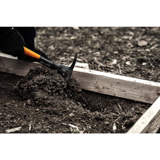 Krumpáč malý Fiskars IsoCore S