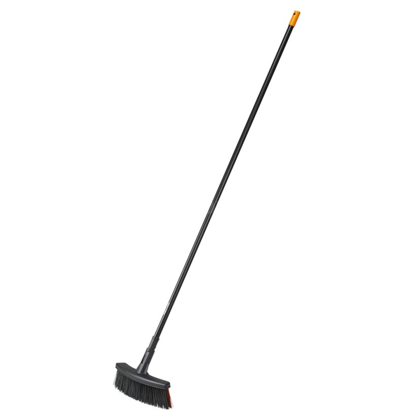Univerzální koště Fiskars Solid M