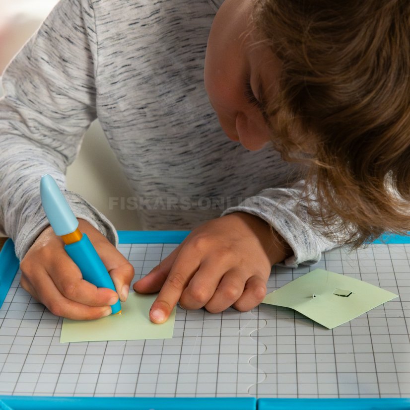 Řezací pero s podložkou Fiskars pro děti