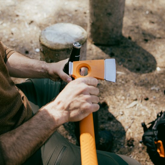 Univerzální lehká sekera Fiskars (XS) X13