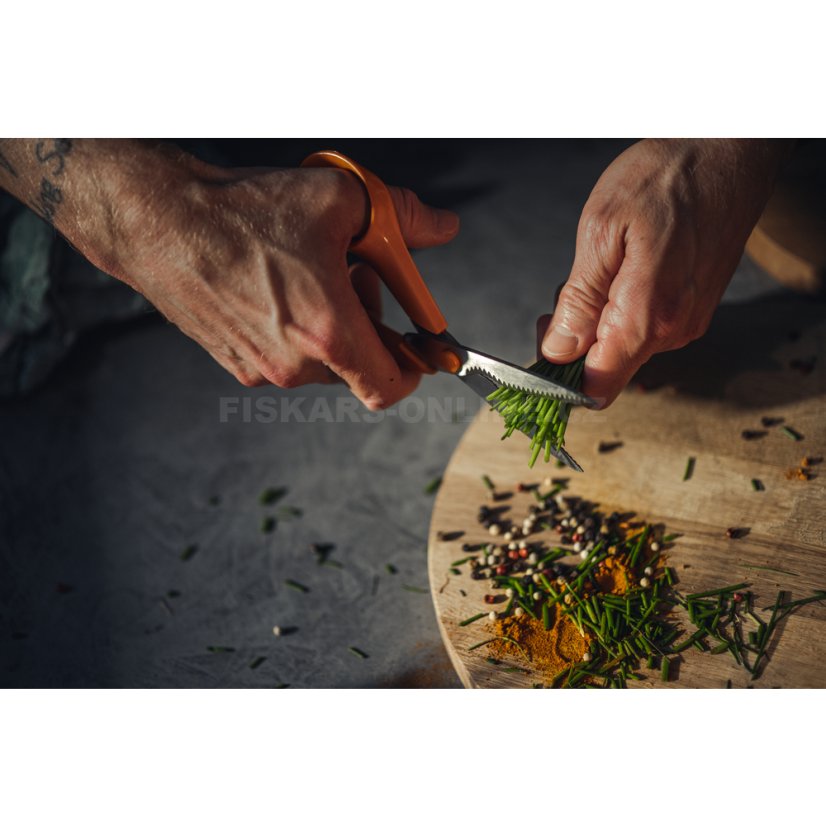 Univerzální zahradní nůžky Fiskars 18cm