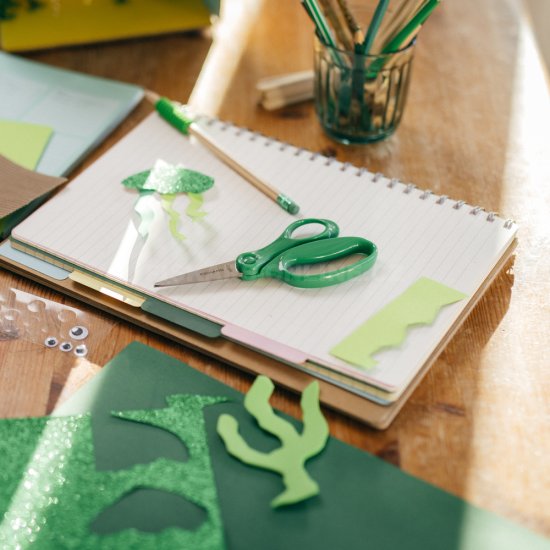 Dětské nůžky Fiskars 15 cm (8+) zelené