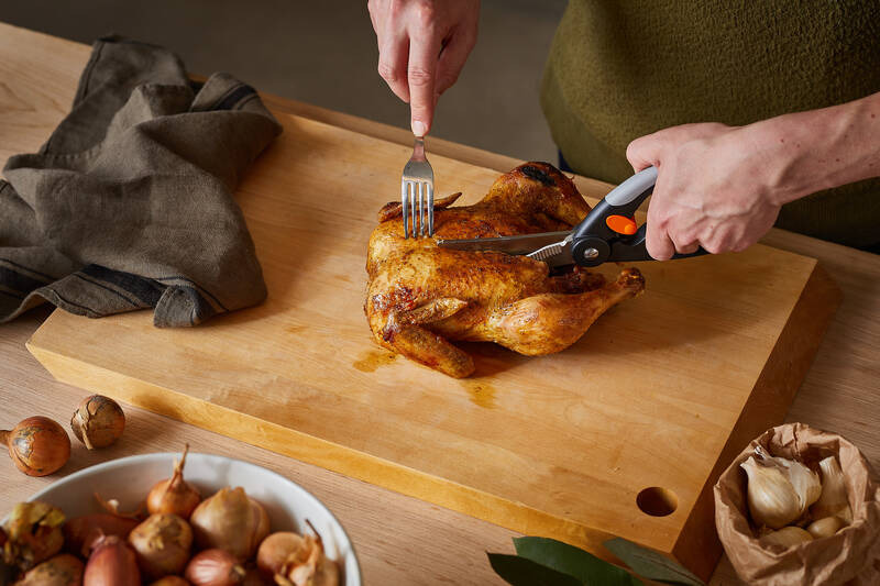 Kuchařské nůžky Fiskars Functional Form