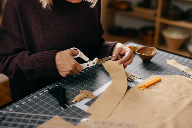 Univerzální nůžky Fiskars Amplify 21 cm