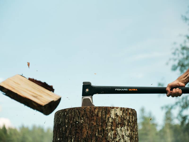 Štípací sekera Fiskars Ultra U32