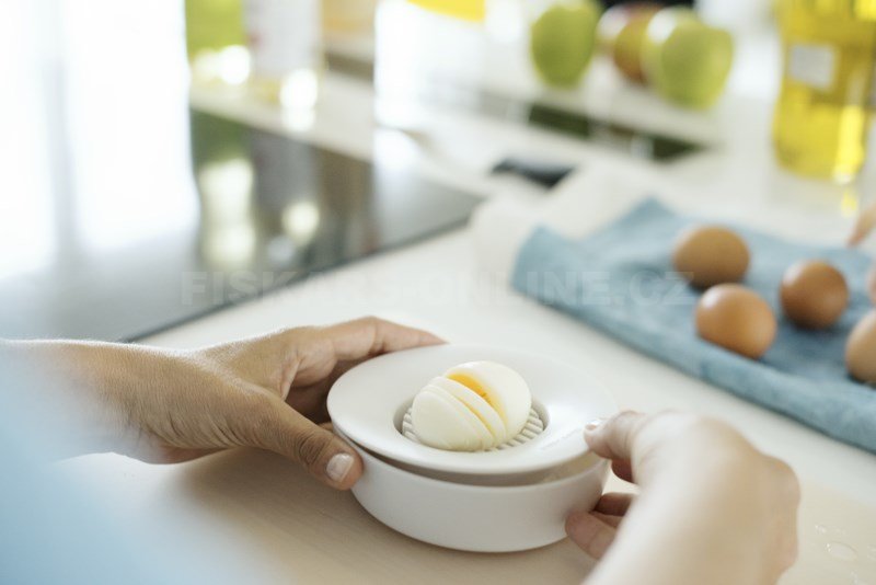 Plátkováč na vejce Fiskars