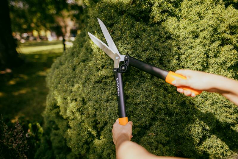 Nůžky na živý plot Fiskars HS52