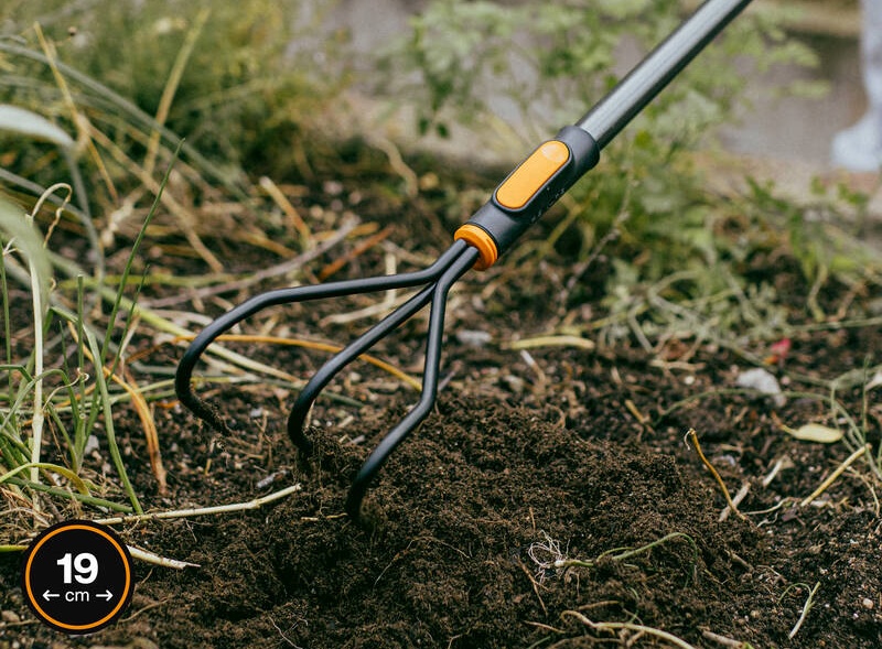 Kultivátor Fiskars OneClick