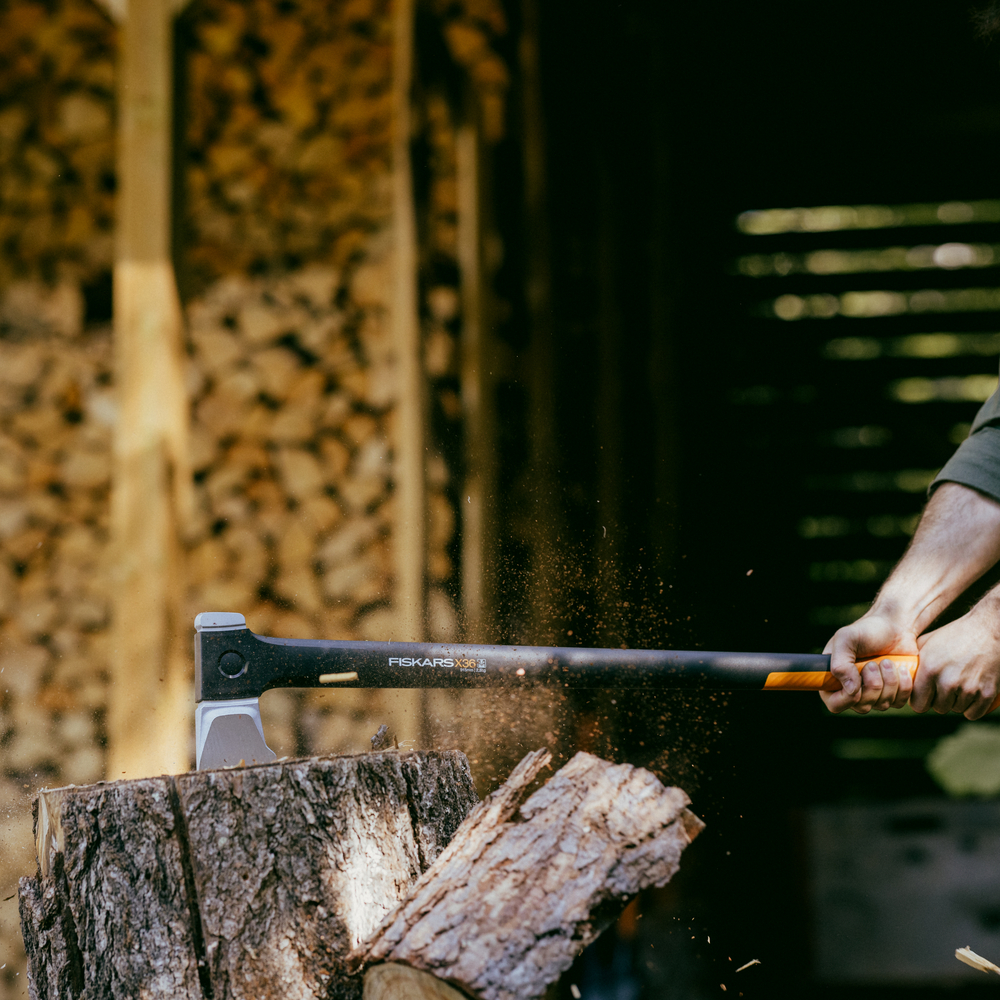 Štípací sekera Fiskars X36 (L)