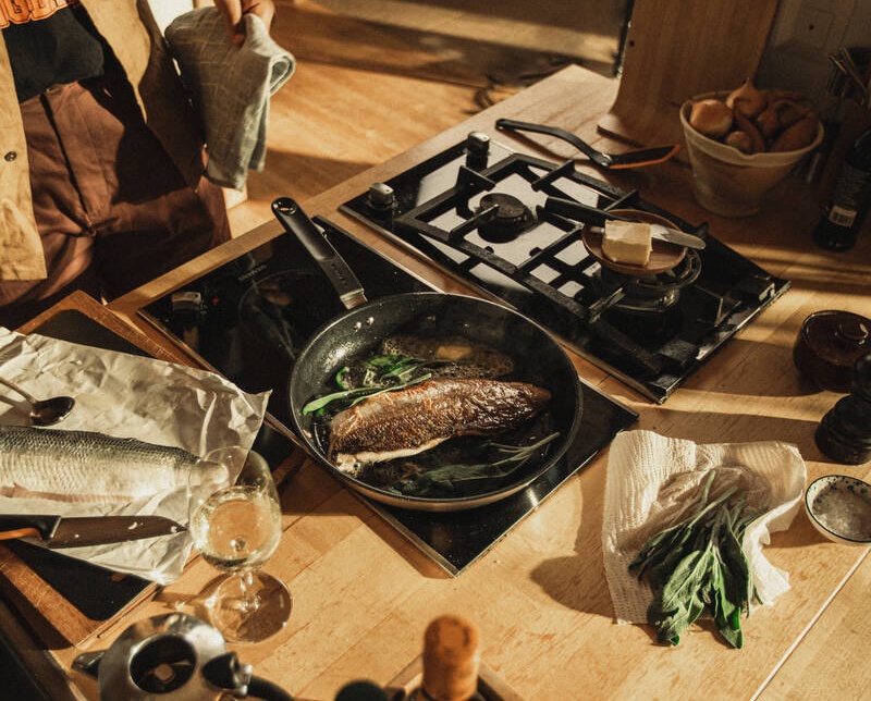 Pánev na smažení Fiskars Functional Form 28 cm