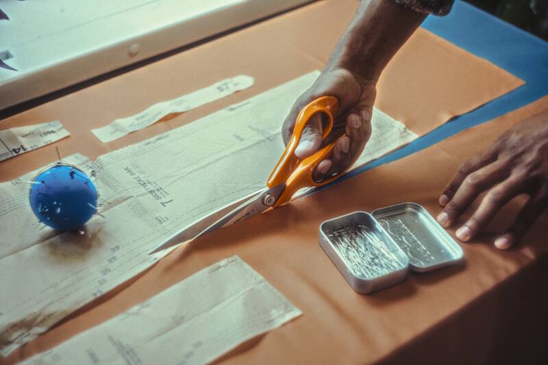 Univerzální nůžky Fiskars Classic 21 cm