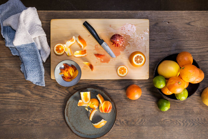 Loupací nůž Fiskars Hard Edge