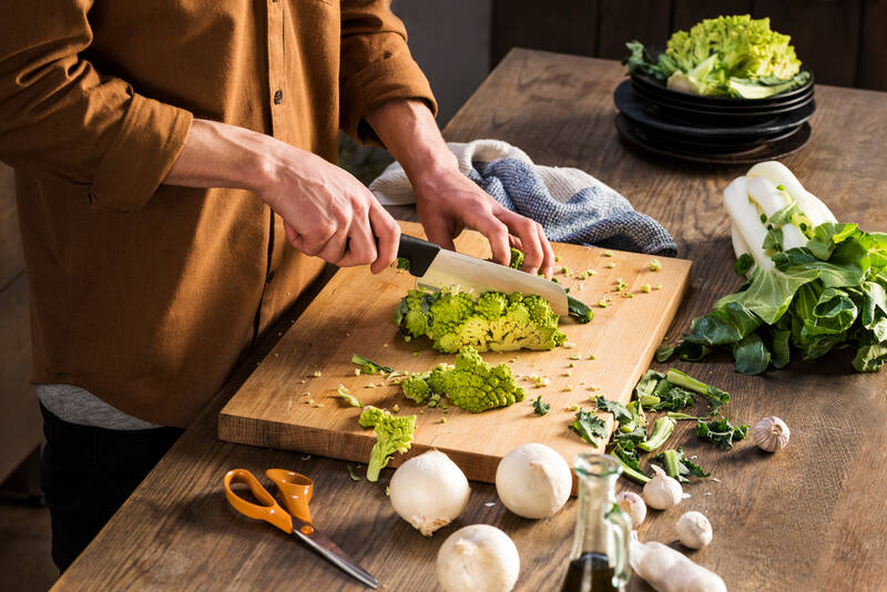 Santoku nůž Fiskars Hard Edge