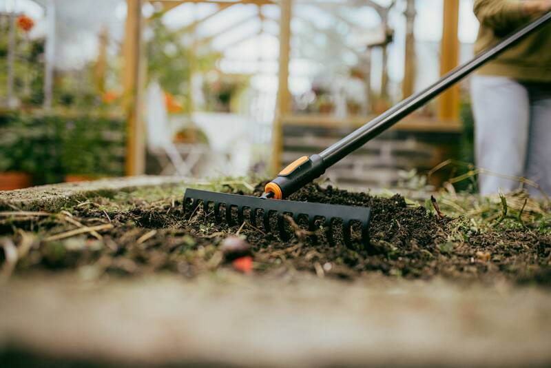 Hrábě Fiskars OneClick, 14 hrotů