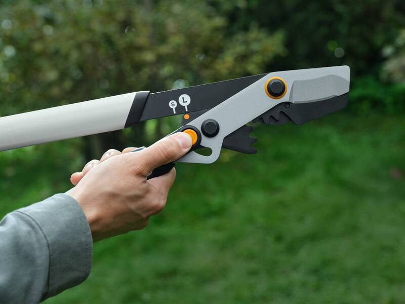 Dvouruční nůžky Fiskars DualAction LX108