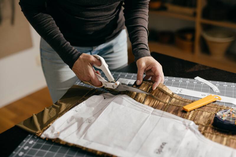 Univerzální nůžky Fiskars Amplify 21 cm